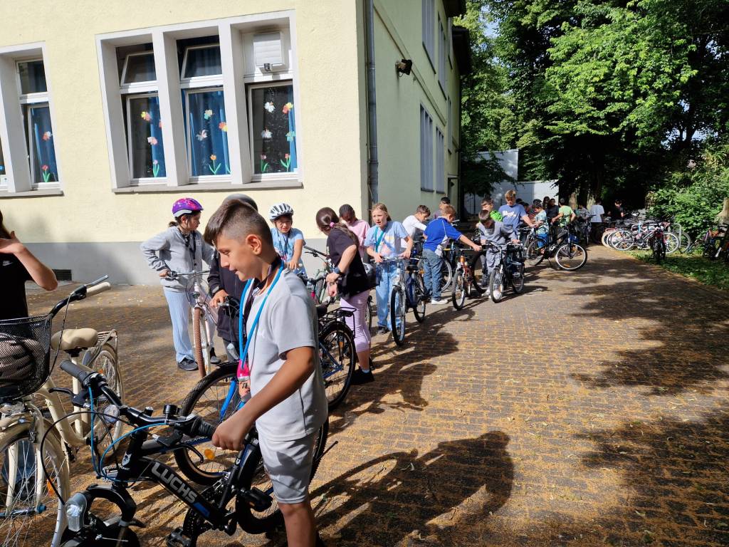 Lernen mit Kopf, Herz…und&nbsp;Bein